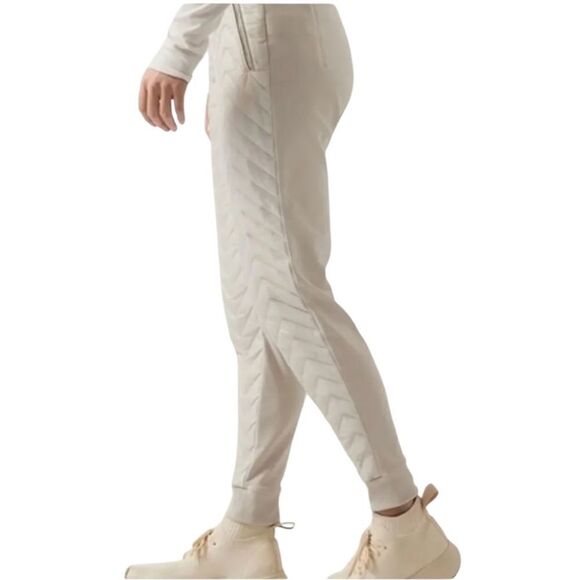 Athleta Solstice Jogger Pants Quilted Abalone Beige Size 10 NWOT NWD - Picture 6 of 10